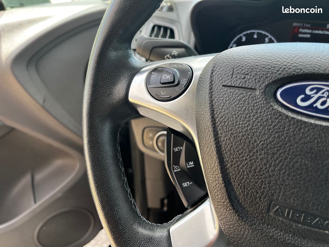 FORD TRANSIT CONNECT KOMBI VAN E85 L1 1.0 E100 Active - Carplay - Caméra de recul (image 30)