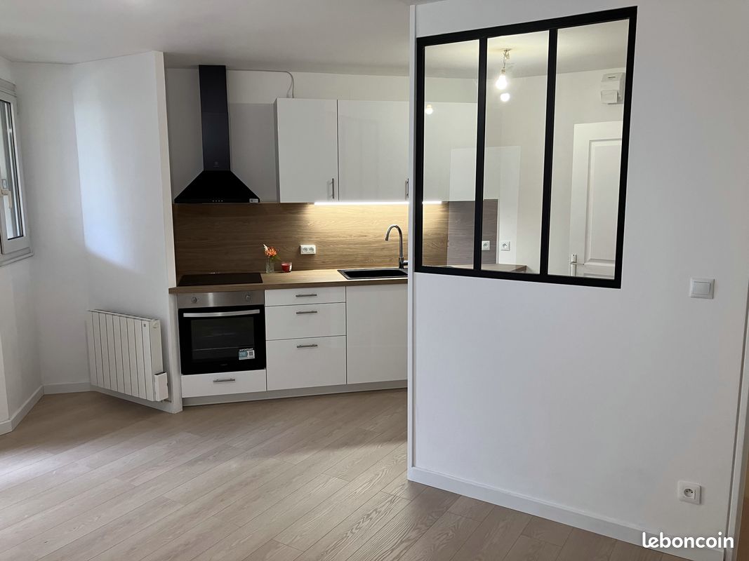 Parking 2 pièces 54 m² · à Compiègne · 54 m² · 825 €/mois