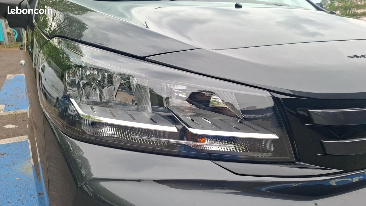Peugeot expert ca fixe m 2.2 d 180 s&s eat8 (image 24)