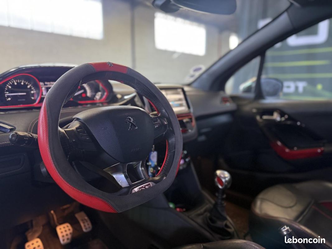 PEUGEOT 208 GTI 1.6i 200 CH - GARANTIE 6 MOIS (image 11)