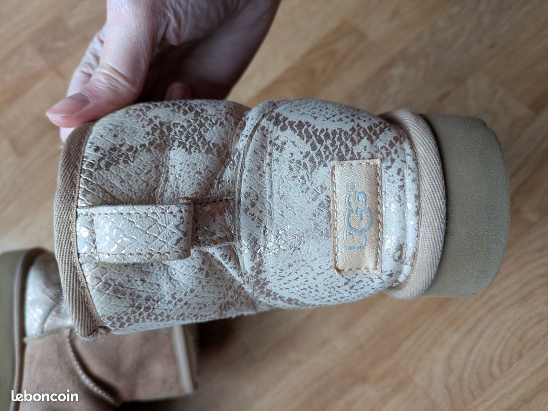 Boots fourrées en cuir ugg (image 2)