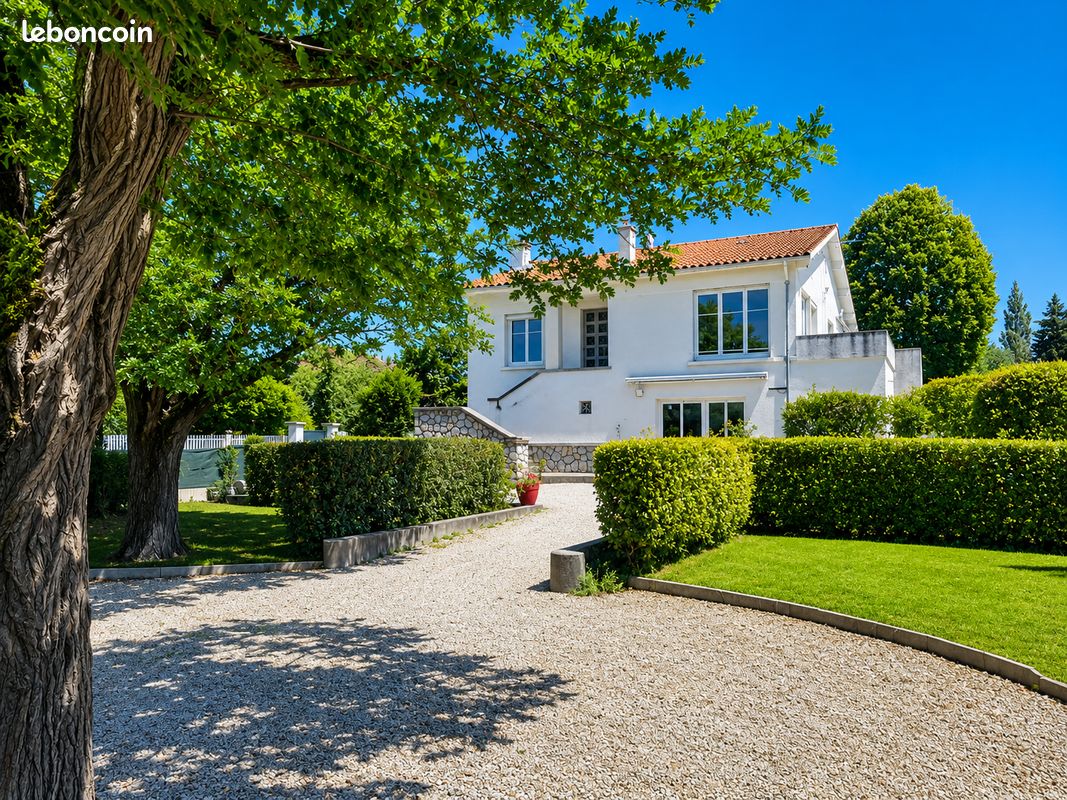 Maison 6 pièces 180 m² · à Revel · 180 m² · 447 200 €