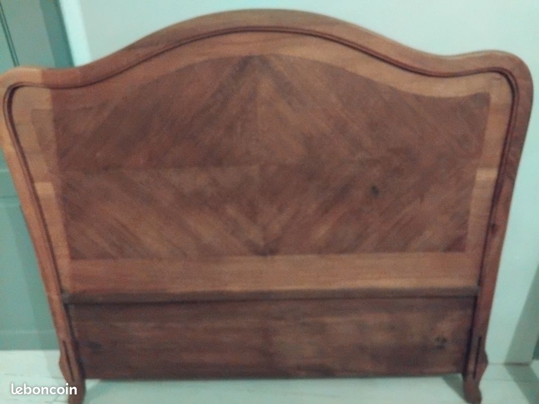 Cadre de lit en bois (image 1)