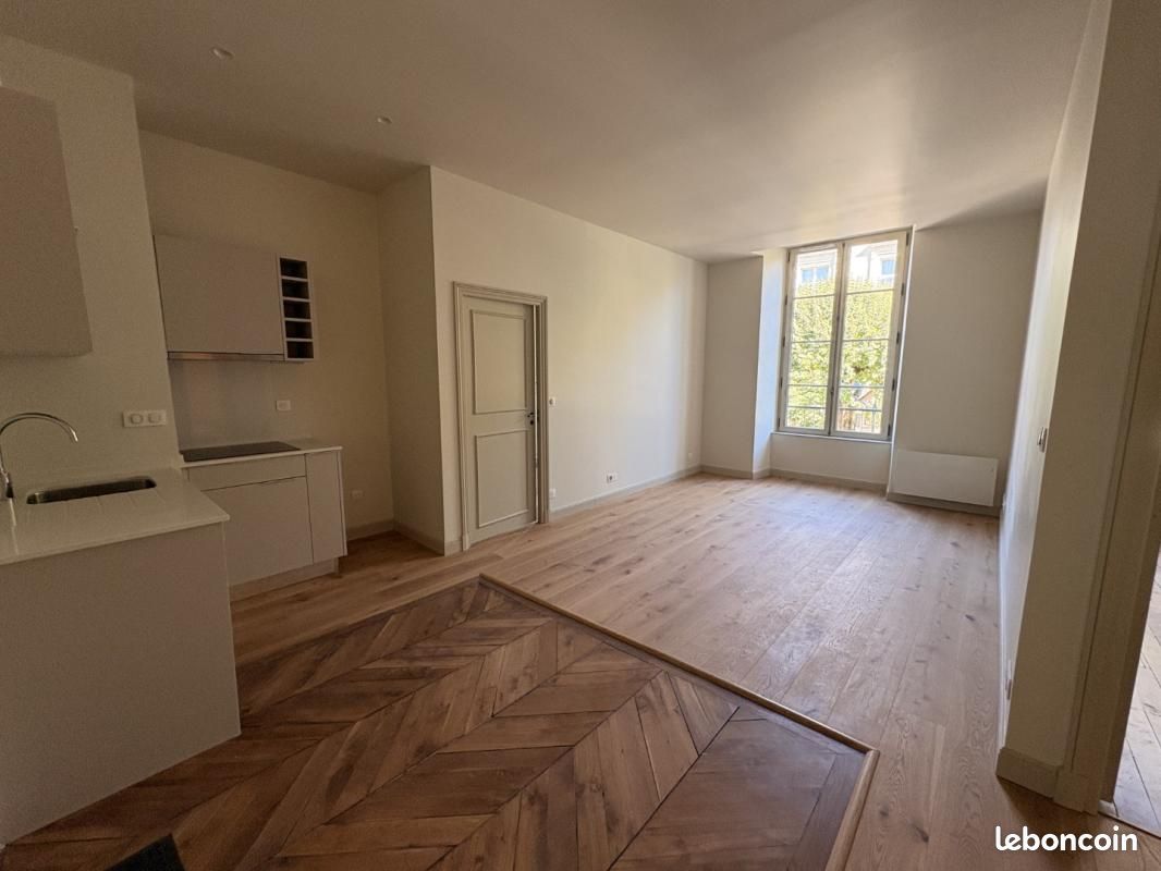 Appartement 4 pièces 59 m² · à Chinon · 59 m² · 700 €/mois