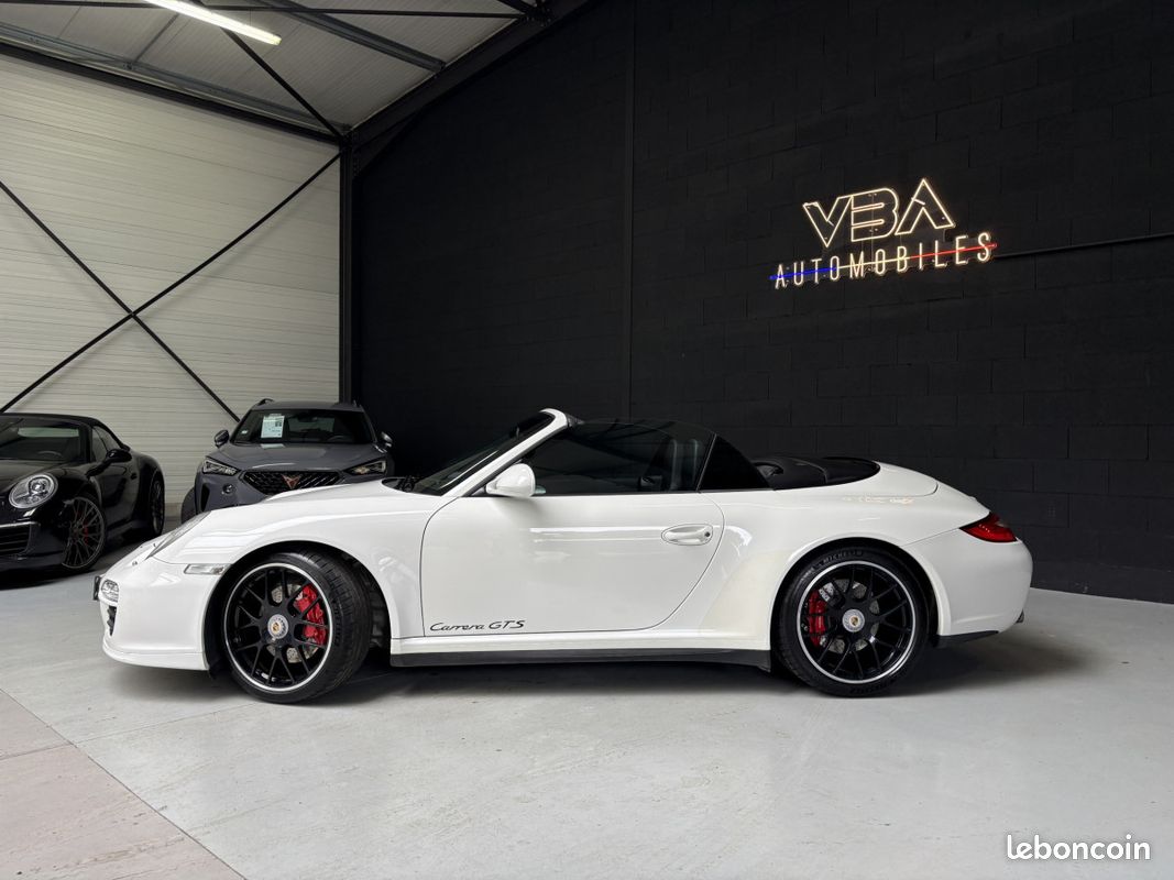 Porsche 911 (6) Carrera GTS Cabriolet (image 4)