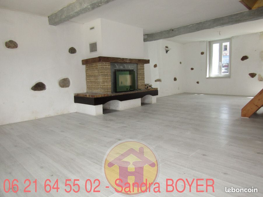 Maison 4 pièces 92 m² - Terres-de-Haute-Charente 16270 (image principale 0)