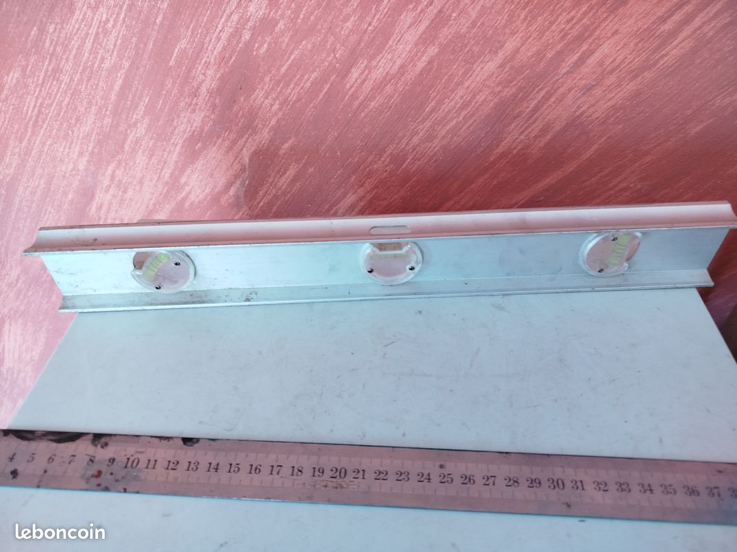 Niveau à Bulle Werckmann En Aluminium – 40 Cm, Robuste Et Précis Pour Vos Chantiers