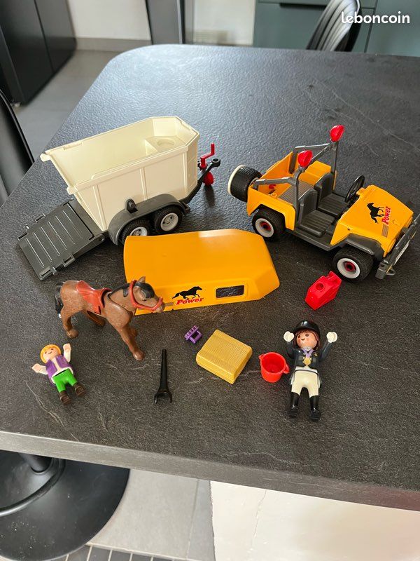 Playmobil 3249 – 4x4 avec van et cheval - Jeux & Jouets