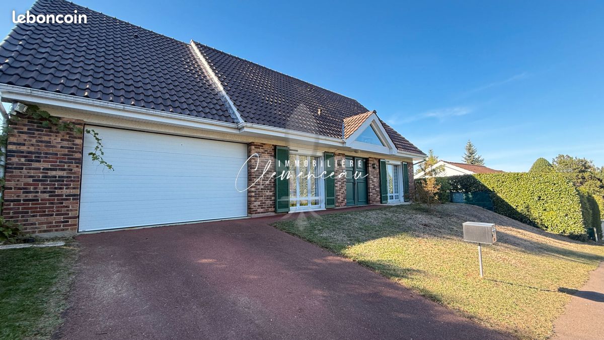 Maison 8 pièces 181 m² · à Vernouillet · 181 m² · 650 000 €