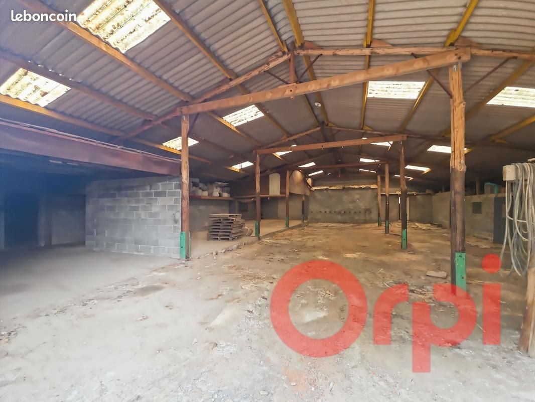 Maison 2 pièces 935 m² · à Avezé · 935 m² · 66 000 €