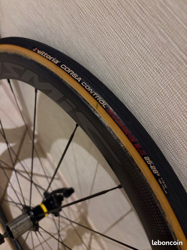Roue mavic cosmic carbone pneu - Équipements vélos