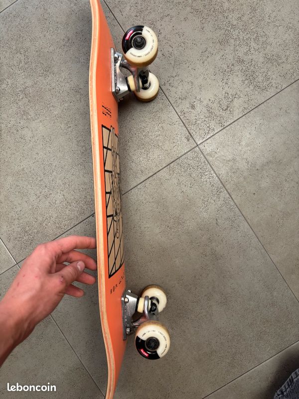 Skateboard GLOBE (image 3)