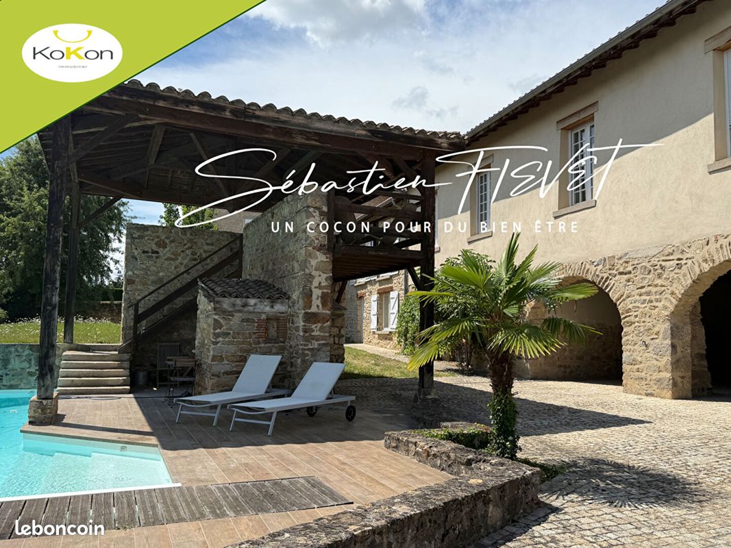 Maison 12 pièces 513 m² · à Saint-Laurent-d'Agny · 513 m² · 1 130 000 €