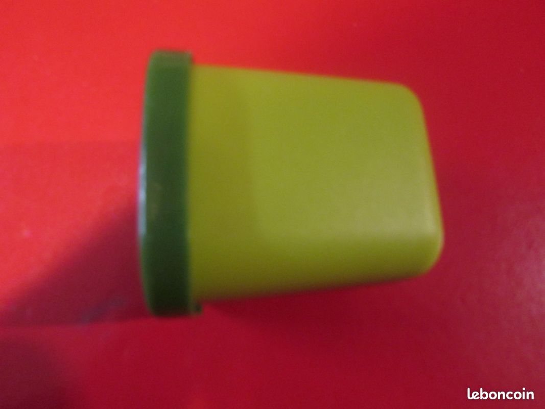 8 ramequins micro vap tupperware - Arts de la table
