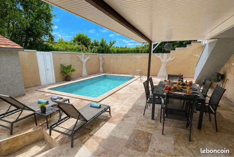 Maison 6 pièces 150 m² · à Bergerac · 150 m² · 1 400 €/mois