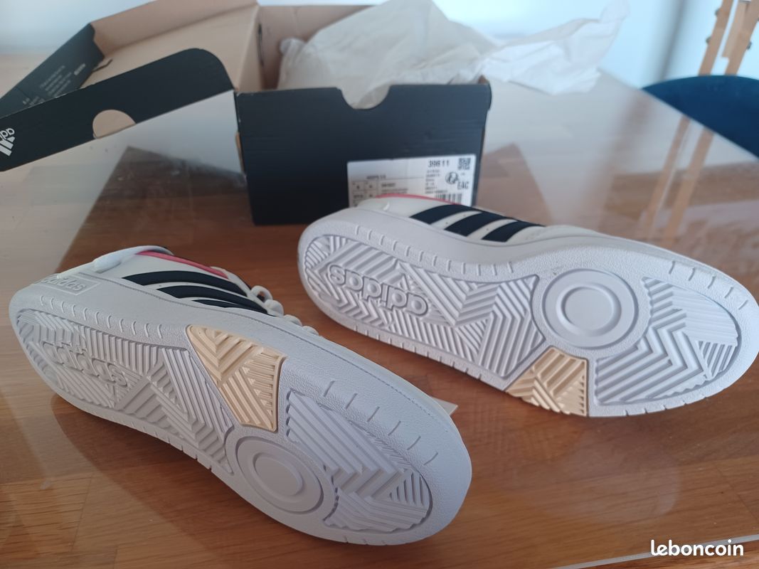 Baskets Adidas neuves (image 4)