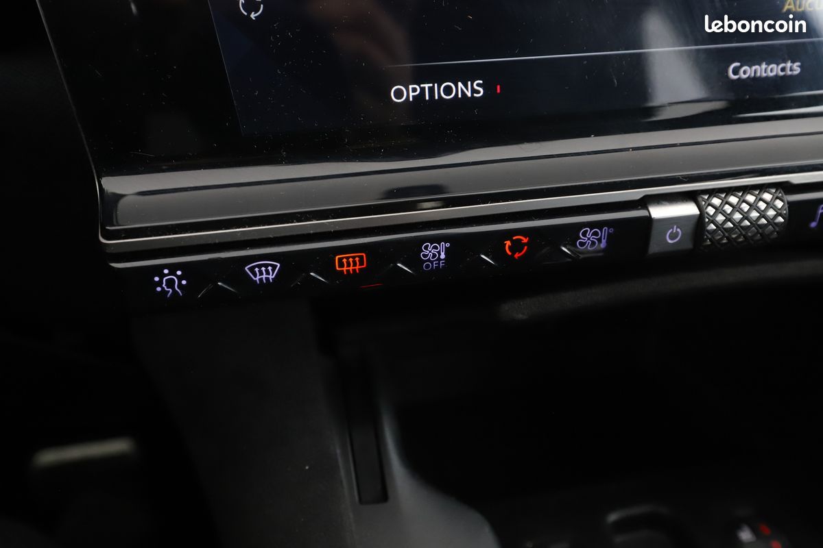 DS Automobiles DS 7 Crossback 1.6 PureTech Performance Line + Automatique 180 ch (image 30)