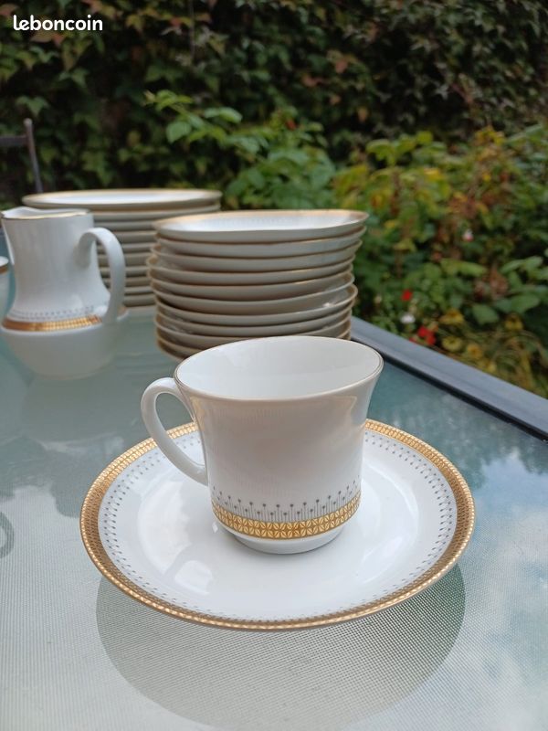 Théière vintage en porcelaine Winterling