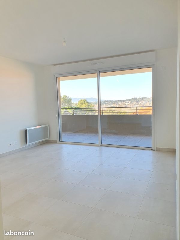 Appartement 2 pièces 46 m² · à Fréjus · 46 m² · 950 €/mois
