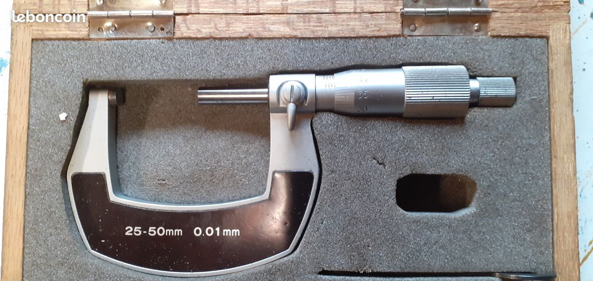 Micromètre 25-50 (résolution 0.01 mm) (image 1)