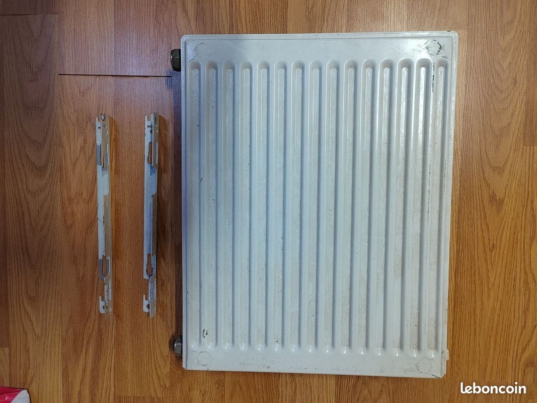 Radiateur acier (image 1)
