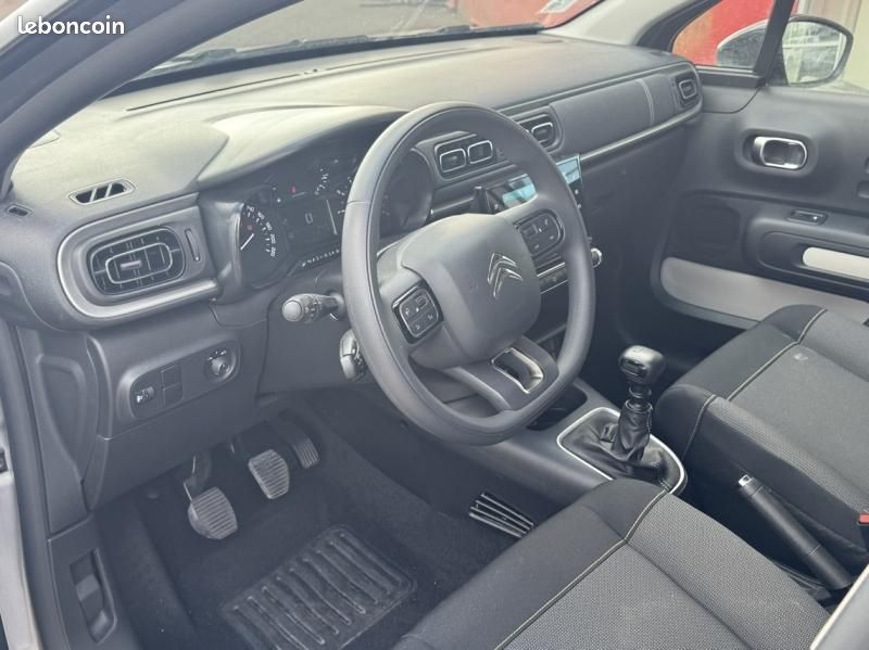 Citroen C3 1.2 PureTech 110ch S&S C-Series 120-121g (image 3)