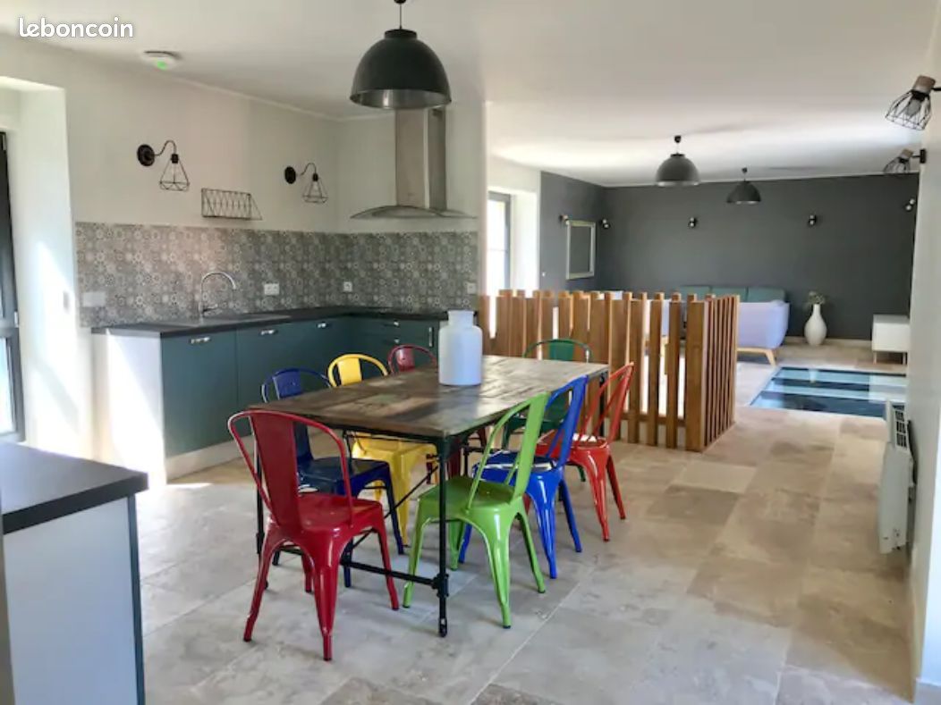 FLEUR DE NOYER Gîte de charme avec spa et piscine privatifs 8pers 4ch 5sdb (image 5)