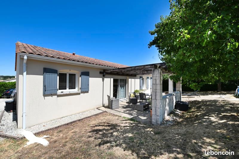 Maison 5 pièces 109 m² · à Roullet-Saint-Estèphe · 109 m² · 174 371 €