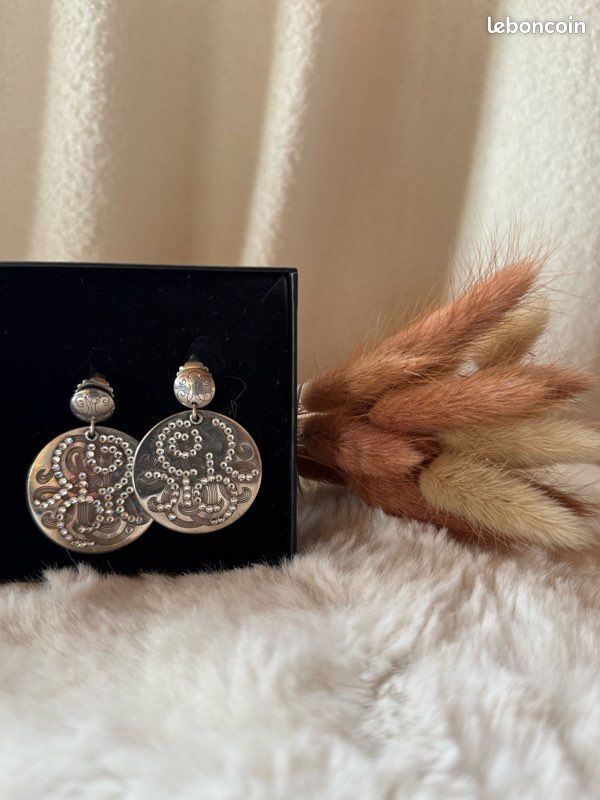 Boucles D'oreilles GAS à Strass - Occasion, Photo Illustrative, Détails à Vérifier