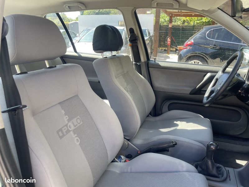Volkswagen POLO 1.6 75CH CARAT 5P (image 9)
