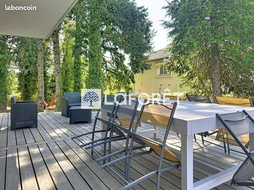 Maison 4 pièces 137 m² · à Châtillon-sur-Thouet · 137 m² · 202 000 €