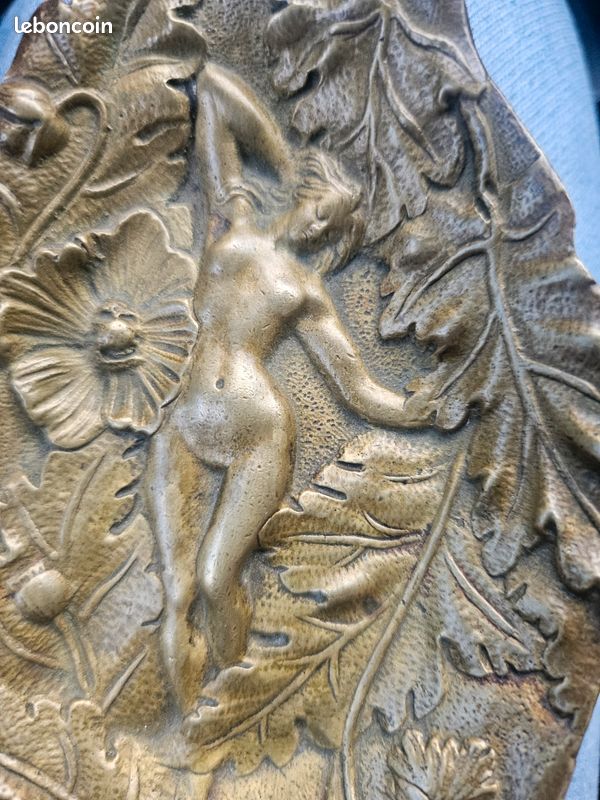A Gilt Bronze Vide Poche by M. Bouval – Gorringe Antiques
