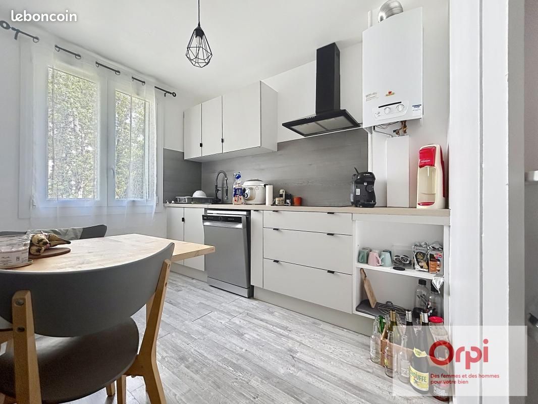 Appartement 3 pièces 66 m² · à Montluçon · 66 m² · 600 €