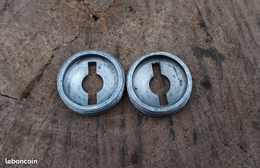 Cache Poussière Vis Stronglight 49D Caminargent Vintage Pour Peugeot Ancien - Occasion