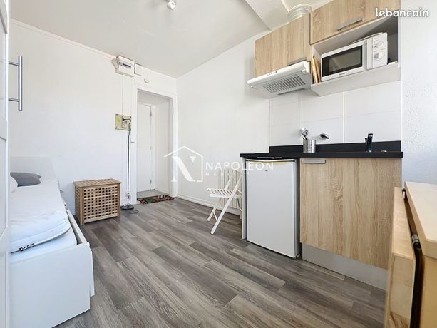 Studio 1 pièce 14 m² — 2
