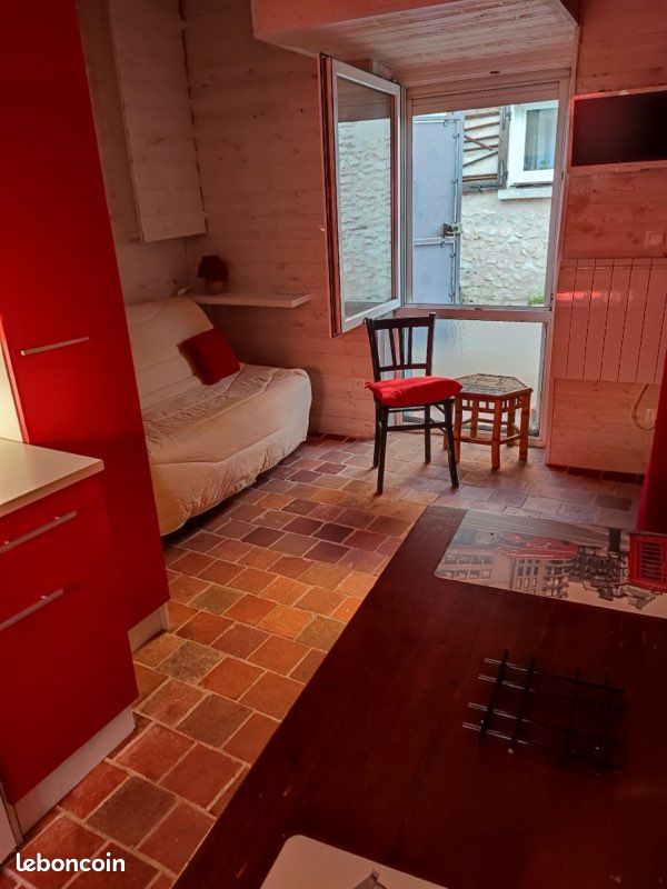 Appartement 1 pièce 18 m² · à Blois · 18 m² · 330 €