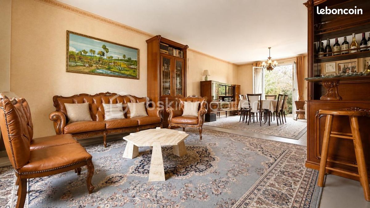 Maison 5 pièces 105 m² · à Saint-Denis · 105 m² · 300 000 €