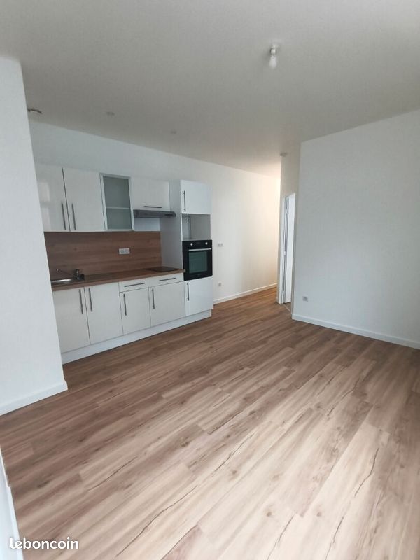 Appartement 2 pièces 32 m² · à La Madeleine · 32 m² · 670 €/mois