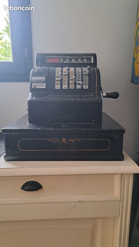 Offre Spéciale Fait Main Vintage Caisse Enregistreuse Rétro Métal Artisanat Tirelire Modèle Fer En Métal Décor À La Maison Cadeau