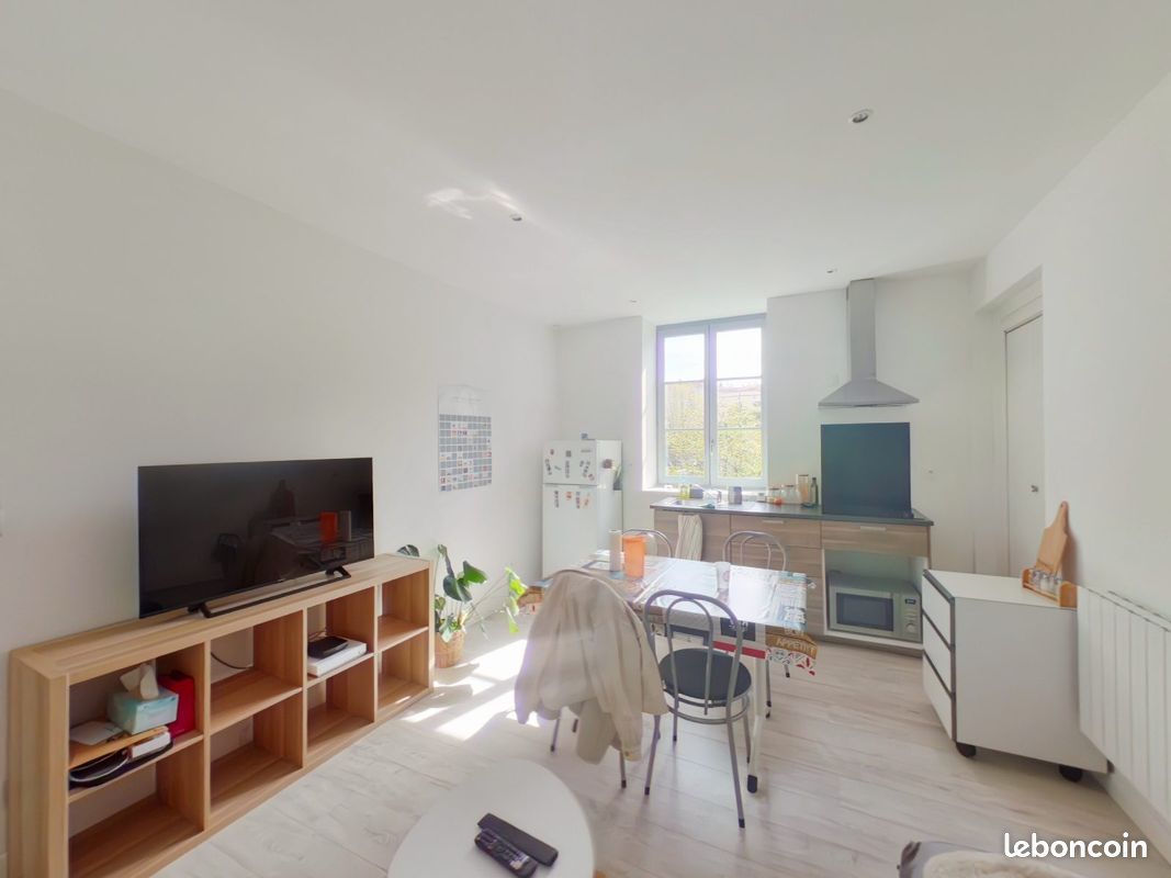 Appartement 2 pièces 34 m² · à Montbrison · 34 m² · 371 €/mois