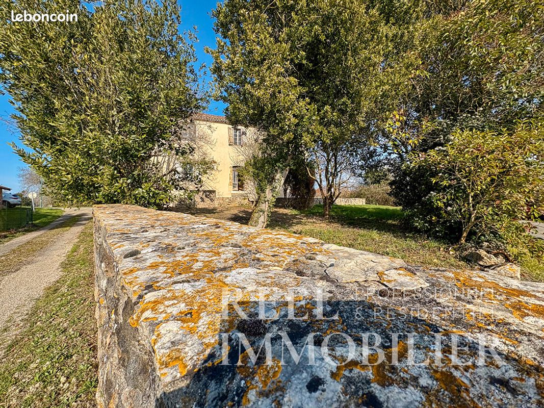 Maison 7 pièces 260 m² · à Tourrenquets · 260 m² · 115 000 €