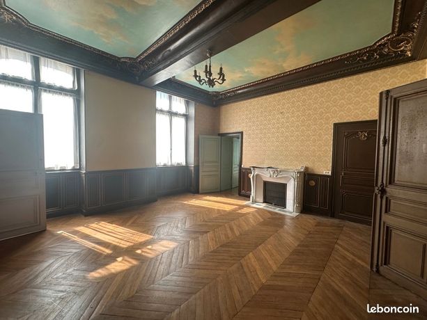 Appartement 9 pièces 253 m²
