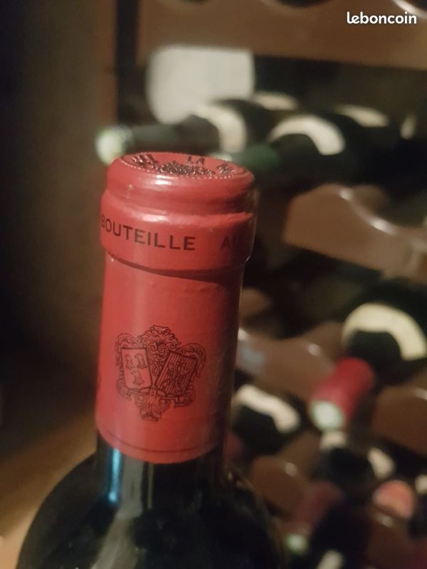 Vin St Estèphe Dame de Montrose 2000 (image 4)