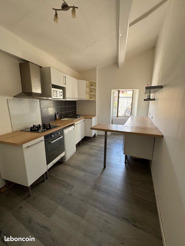 Appartement 3 pièces 67 m² · à Annonay · 67 m² · 59 000 €