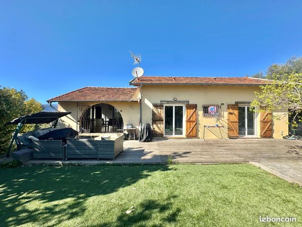 Villa 4 pièces 143 m² — 1