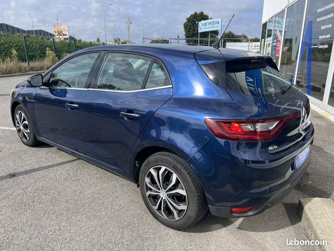 RENAULT MEGANE IV 1.5 dCi - 90 Business (Distri 2025) (image 4)