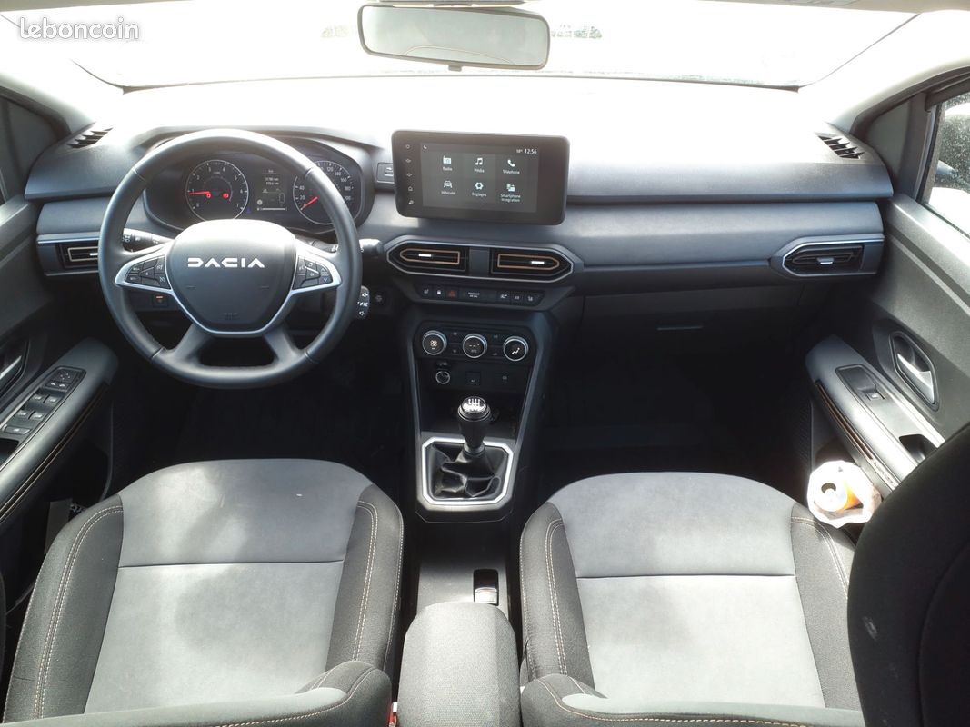Dacia Jogger 1,2 TCE 110 CV BVM EXTREME+ PACK CONFORT + SIEGES 1,2 TCE 110 CV BVM6 EXTREME + PAC (image 3)