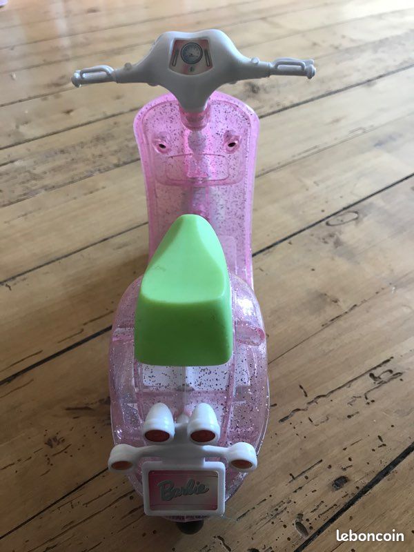 Barbie scooter (image 2)