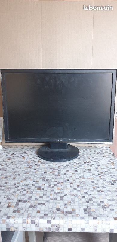 Écrans de PC à vendre (6 écrans, + 3 pieds) (image 5)