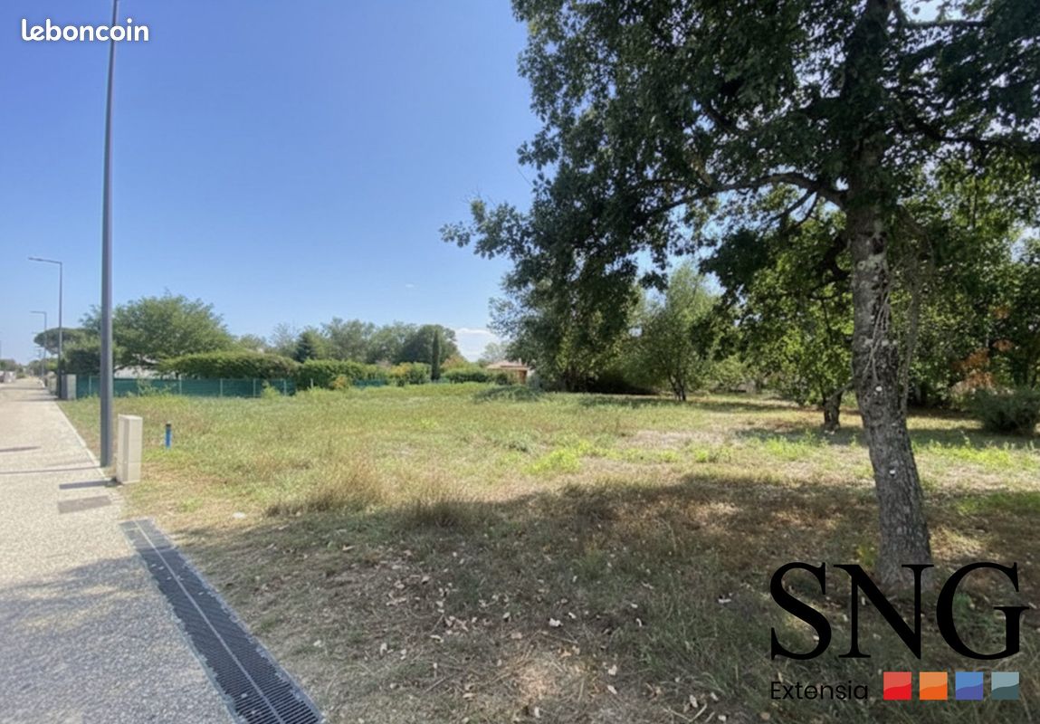 Terrain 1332 m² · à Fronton · 1 332 m² · 128 000 €